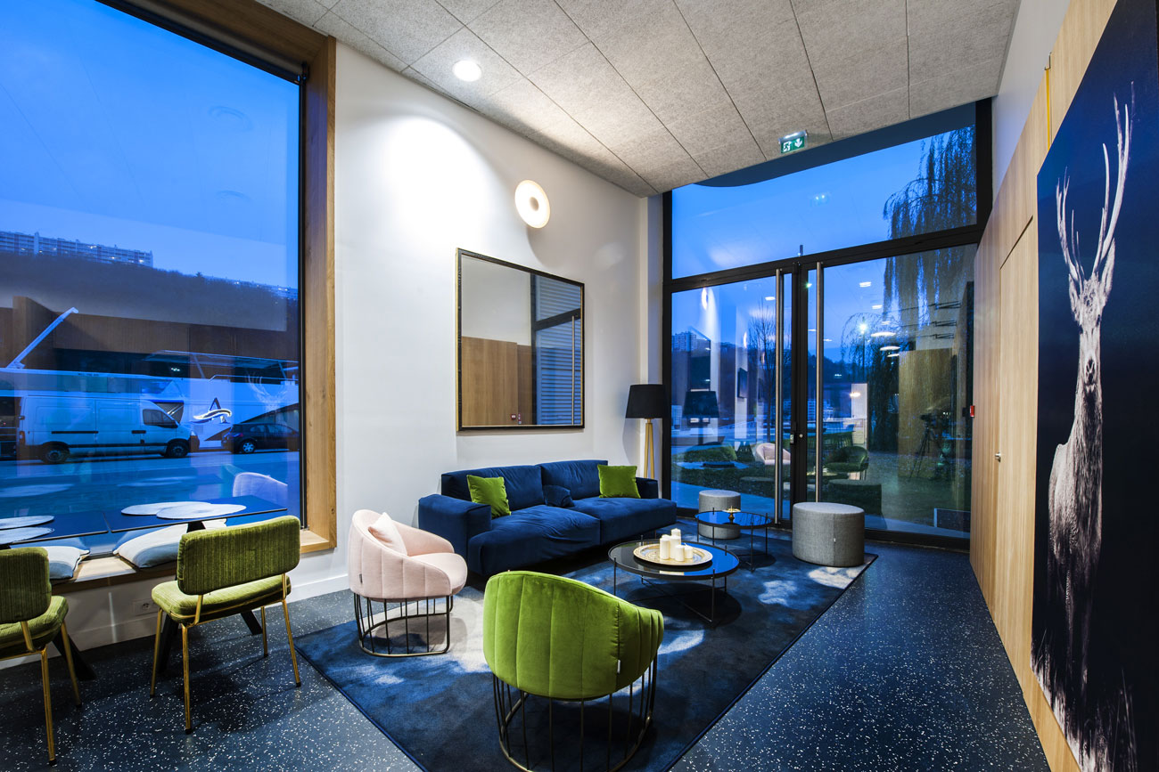 Port Rambaud – La Capitainerie Lyon Confluence Publié le 27 Août 2018 Aménagement de l’ancienne capitainerie du Port Rambaud Architecte :